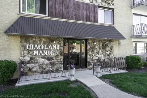 915 Graceland Avenue Des Plaines IL 60016