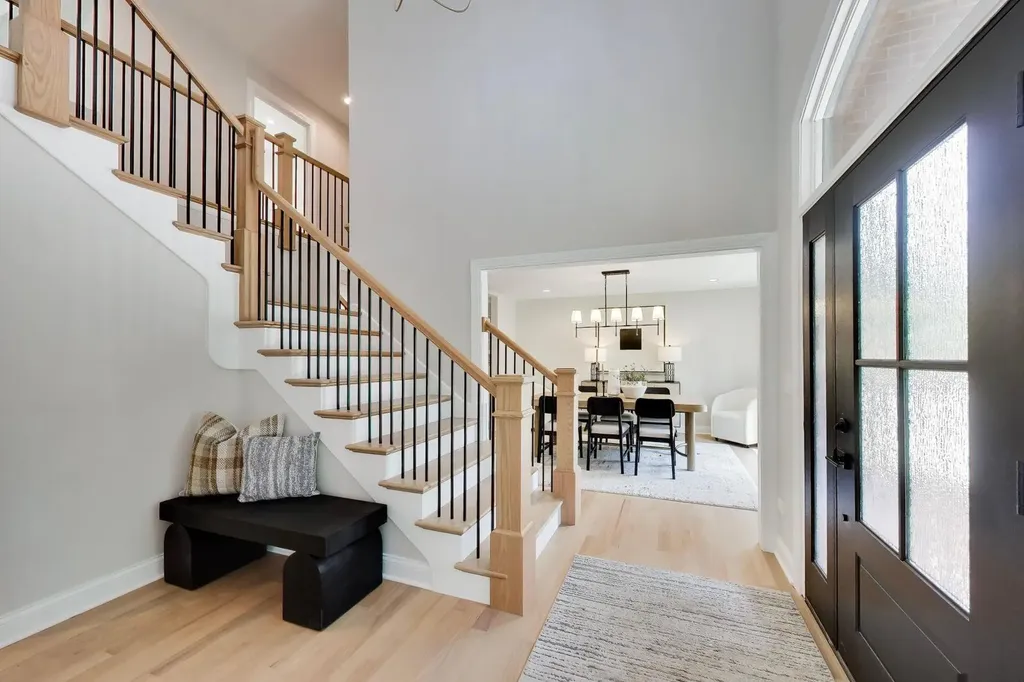 2432 Legacy Drive Aurora IL 60502