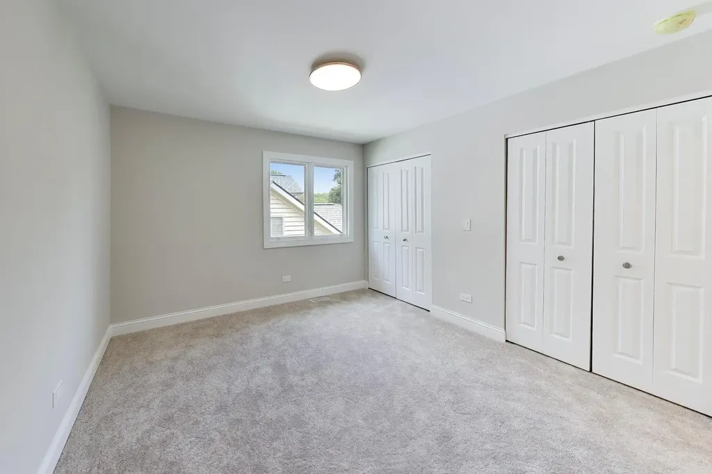 2432 Legacy Drive Aurora IL 60502