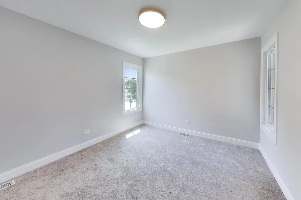 2432 Legacy Drive Aurora IL 60502