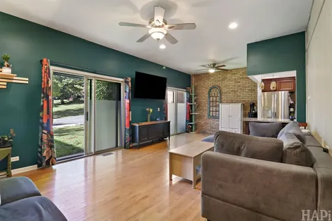 71 Mariner Lane Fox Lake IL 60020