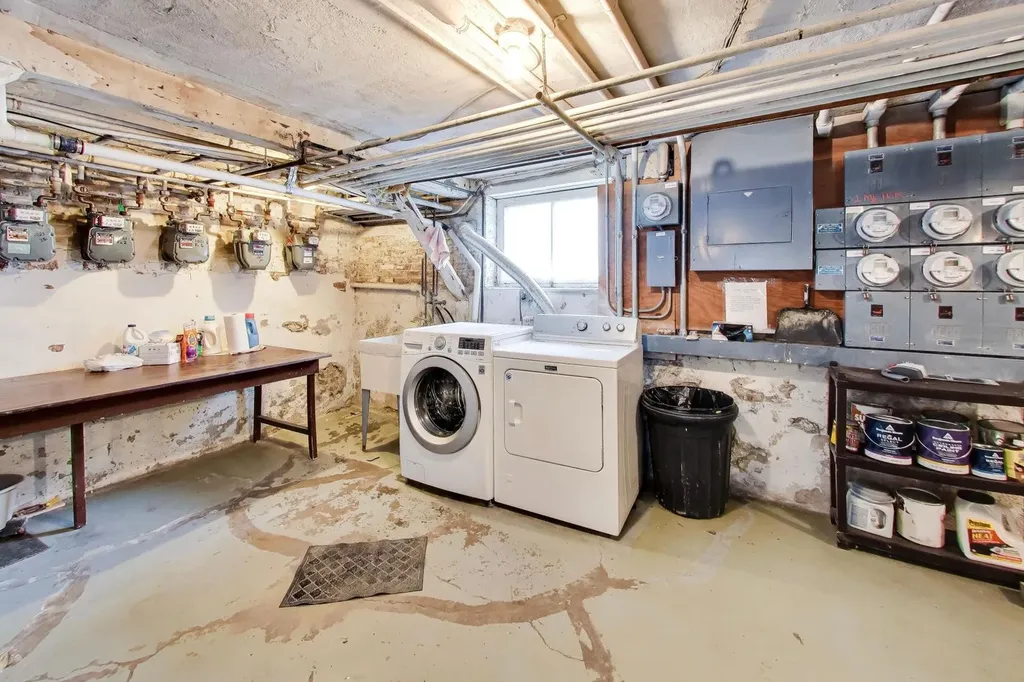 1021 North Hoyne Avenue Chicago IL 60622