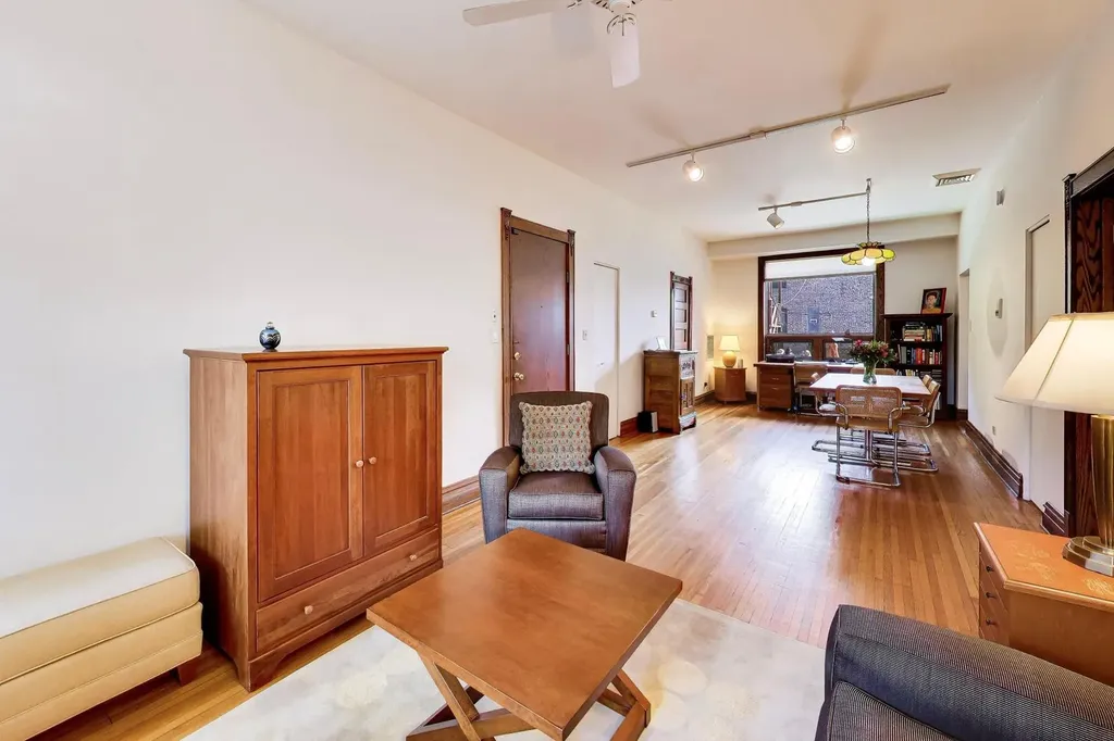 1021 North Hoyne Avenue Chicago IL 60622