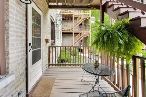 1021 North Hoyne Avenue Chicago IL 60622