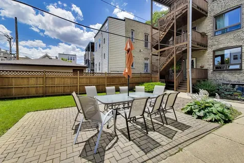 1021 North Hoyne Avenue Chicago IL 60622