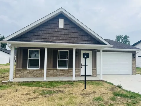 1501 B North Russell Street Marion IL 62959