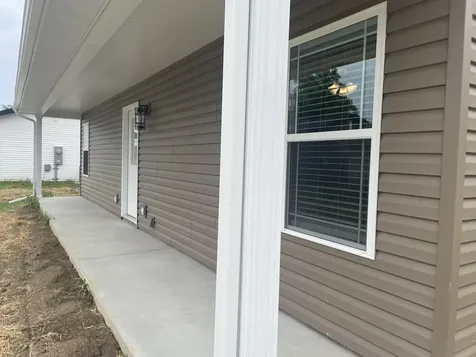 1501 B North Russell Street Marion IL 62959