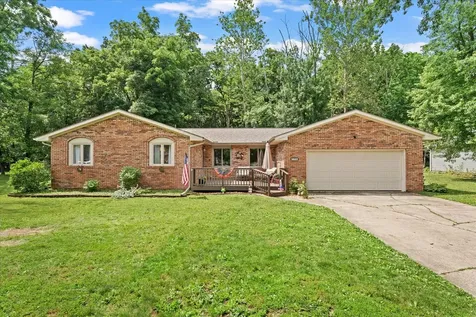 1617 Lake Shore Drive Mahomet IL 61853