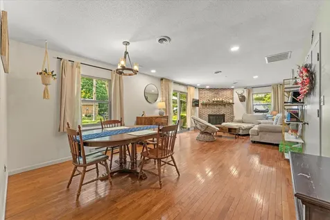 1617 Lake Shore Drive Mahomet IL 61853