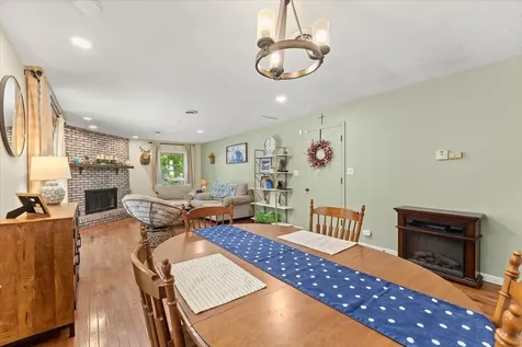 1617 Lake Shore Drive Mahomet IL 61853