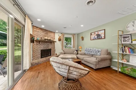 1617 Lake Shore Drive Mahomet IL 61853
