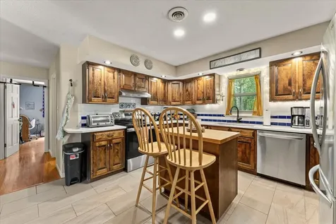 1617 Lake Shore Drive Mahomet IL 61853