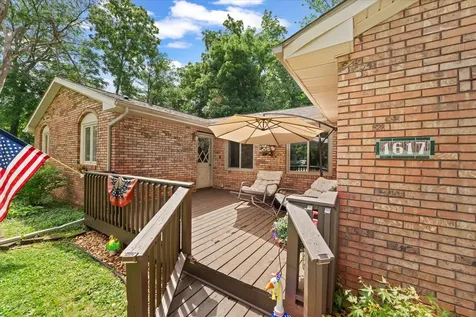 1617 Lake Shore Drive Mahomet IL 61853