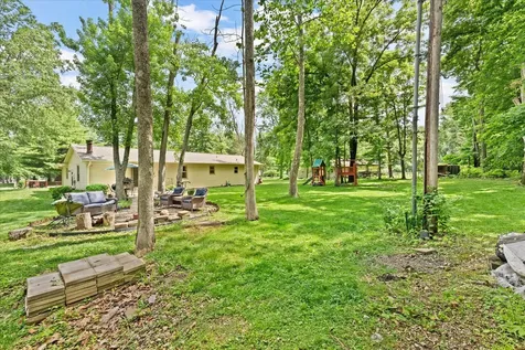1617 Lake Shore Drive Mahomet IL 61853