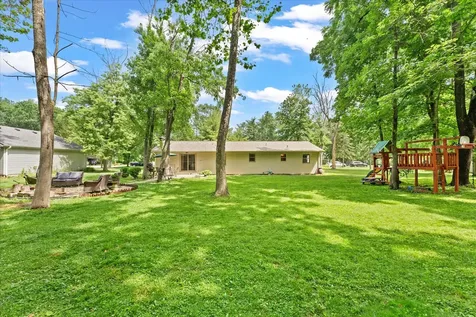 1617 Lake Shore Drive Mahomet IL 61853