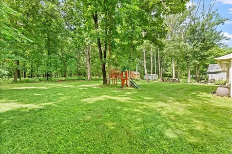 1617 Lake Shore Drive Mahomet IL 61853