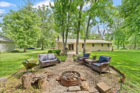 1617 Lake Shore Drive Mahomet IL 61853