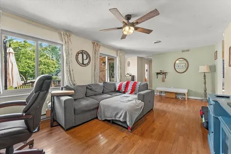 1617 Lake Shore Drive Mahomet IL 61853
