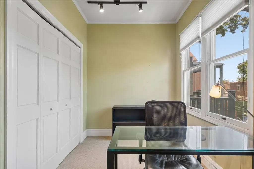 818 South Bishop Street Chicago IL 60607
