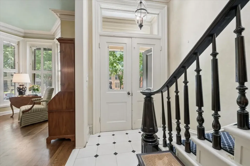 818 South Bishop Street Chicago IL 60607