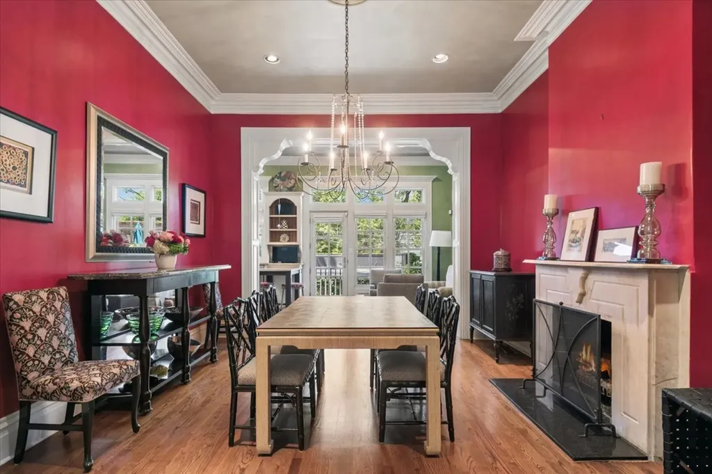 818 South Bishop Street Chicago IL 60607