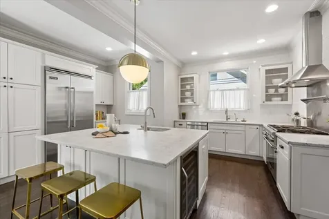 712 Ingleside Place Evanston IL 60201