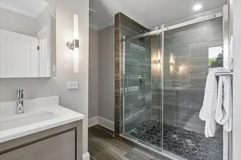 712 Ingleside Place Evanston IL 60201