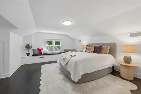 712 Ingleside Place Evanston IL 60201