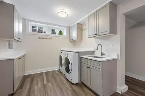 712 Ingleside Place Evanston IL 60201