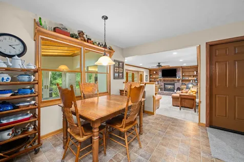 8513 17TH Street W Rock Island IL 61201