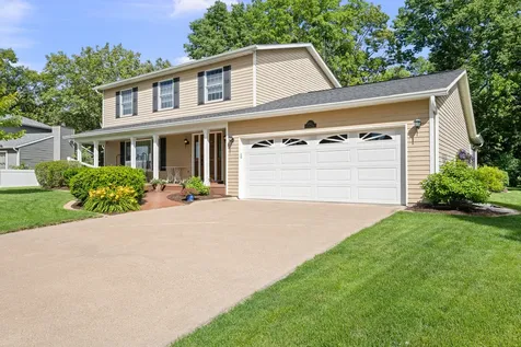 8513 17TH Street W Rock Island IL 61201