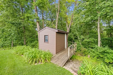 8513 17TH Street W Rock Island IL 61201