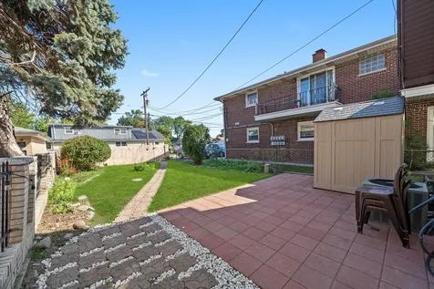 6040 West 79th Street Burbank IL 60459