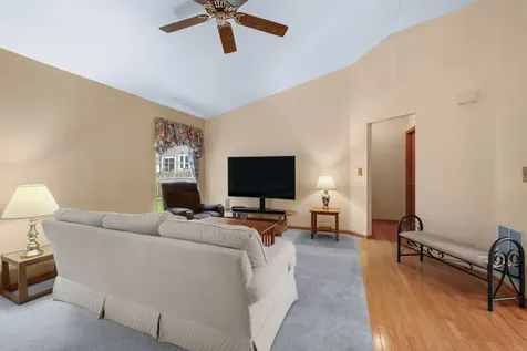 4548 Vista Drive Island Lake IL 60042