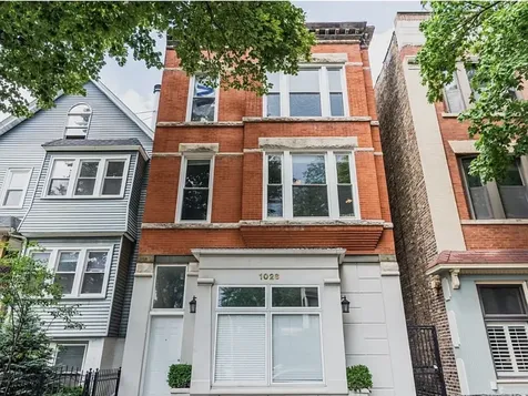 1026 West Roscoe Street Chicago IL 60657