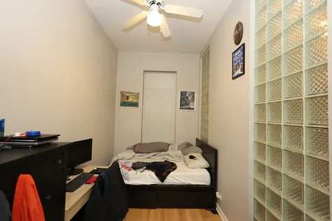 1026 West Roscoe Street Chicago IL 60657