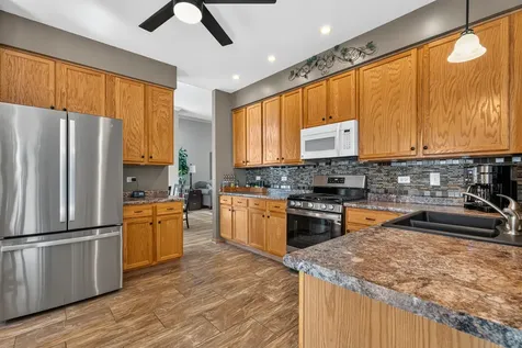 16542 Eastlake Parkway Lockport IL 60441