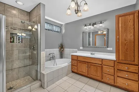 16542 Eastlake Parkway Lockport IL 60441