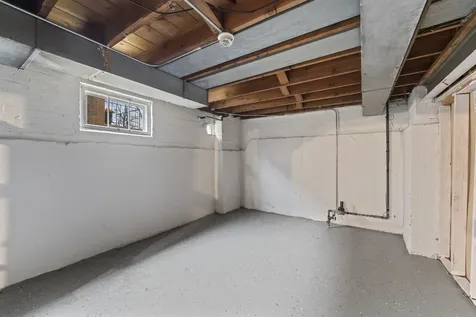 13904 South Tracy Avenue Riverdale IL 60827