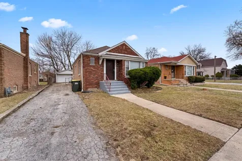 13904 South Tracy Avenue Riverdale IL 60827