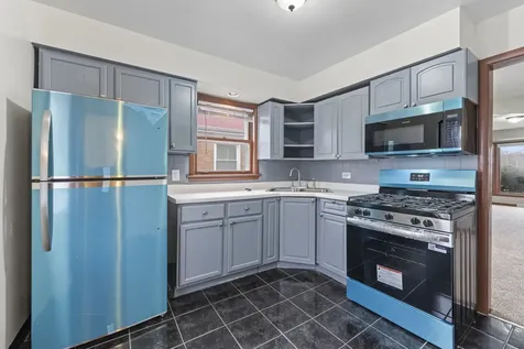 13904 South Tracy Avenue Riverdale IL 60827