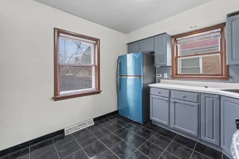 13904 South Tracy Avenue Riverdale IL 60827