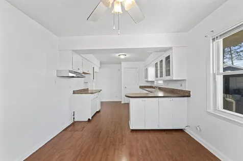 16426 Shirley Court South Holland IL 60473