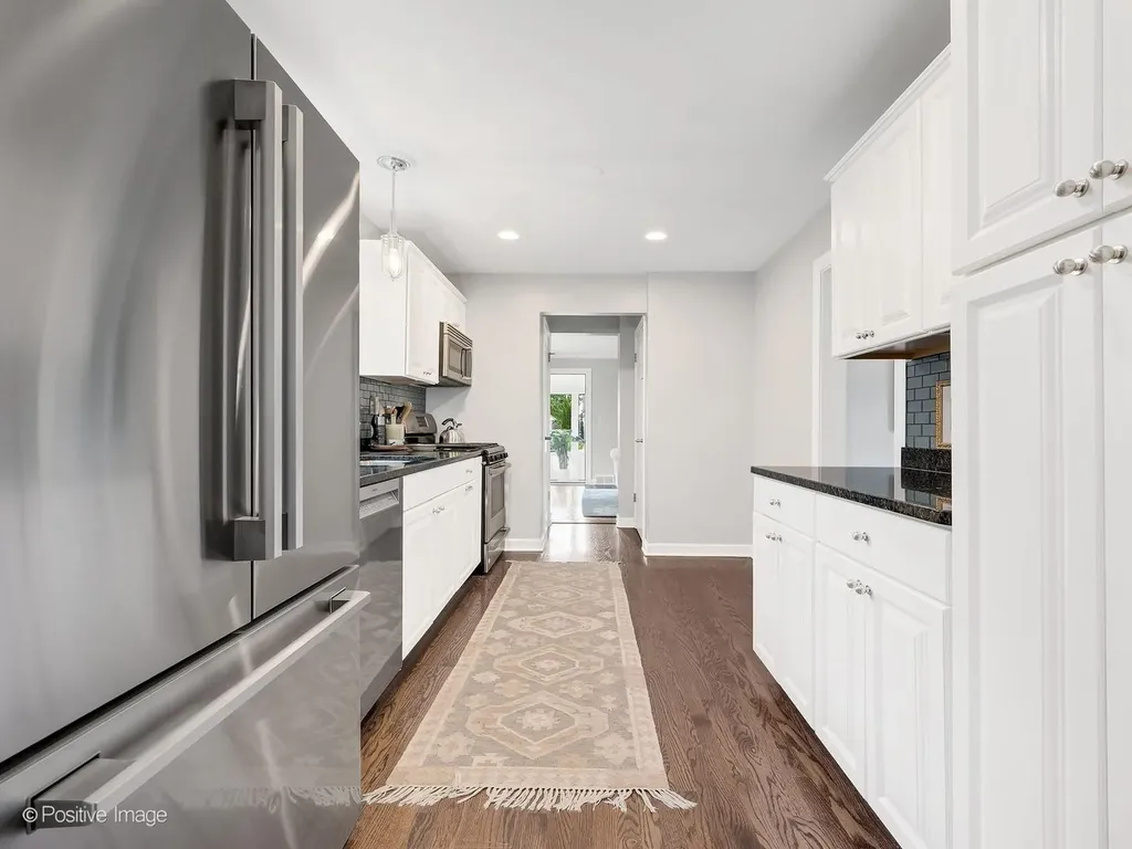 541 East Hickory Street Hinsdale IL 60521