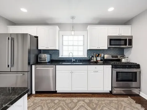 541 East Hickory Street Hinsdale IL 60521