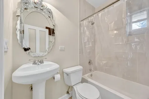 10644 South Walden Parkway Chicago IL 60643