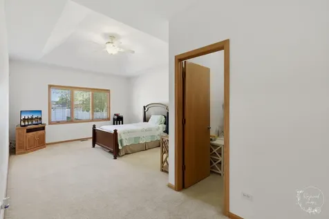 613 The Hague Road Peotone IL 60468