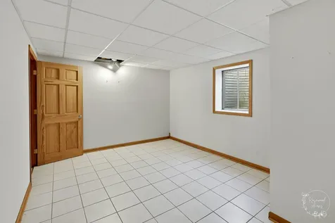 613 The Hague Road Peotone IL 60468