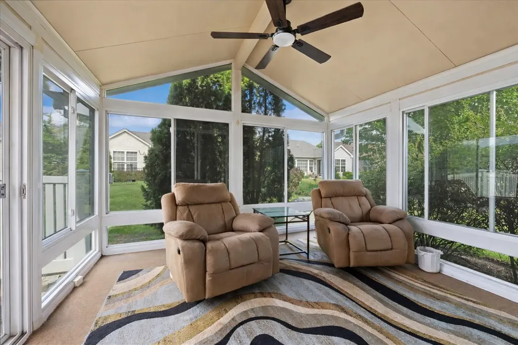 13243 Sierra Glen Road Huntley IL 60142