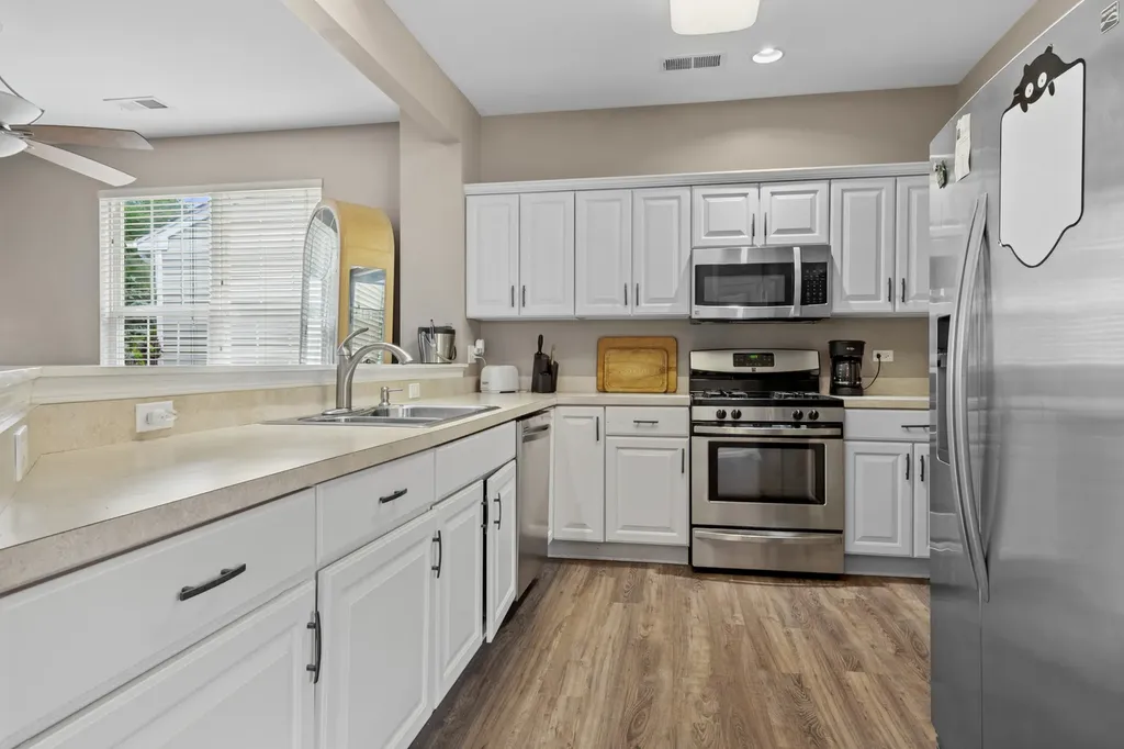 13243 Sierra Glen Road Huntley IL 60142